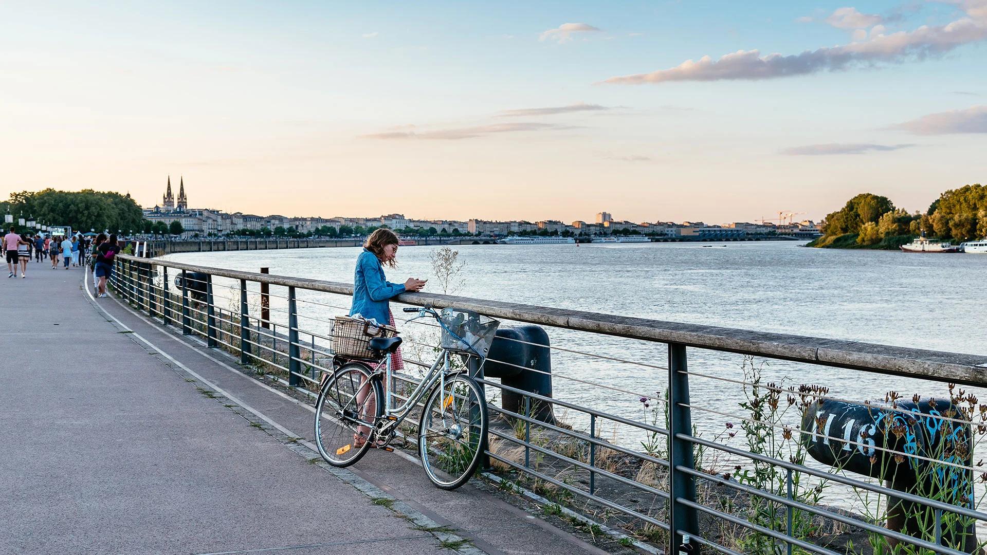 Read more about the article Bordeaux By Bicycle