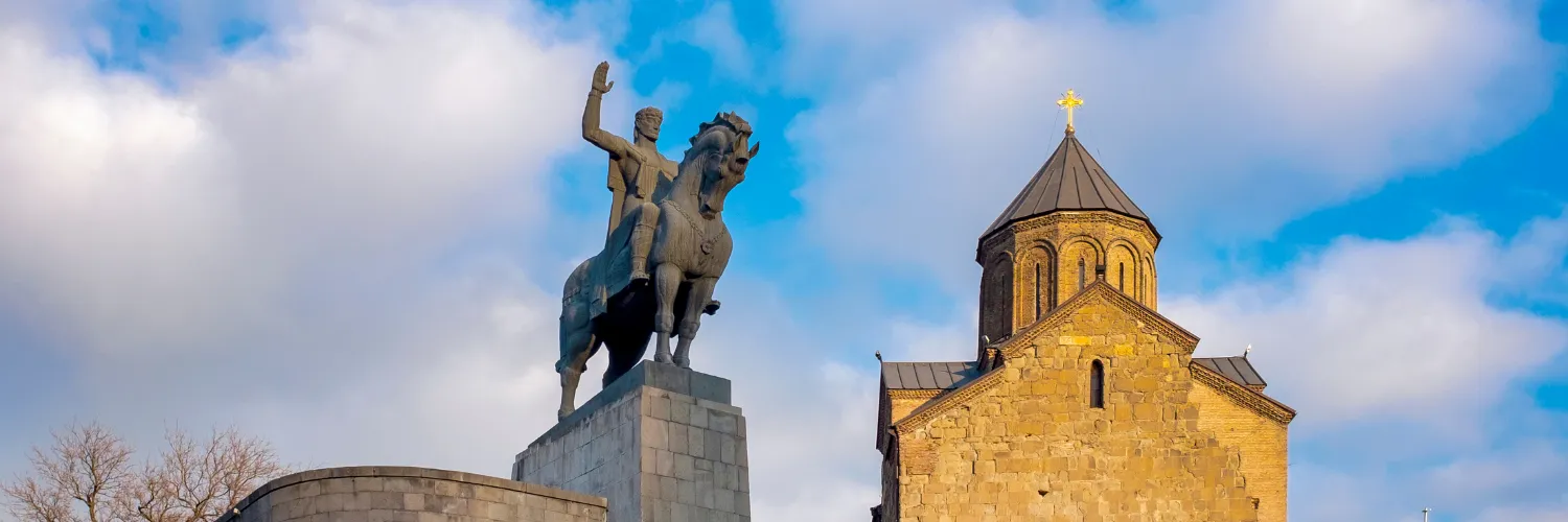 Read more about the article A Journey Through Time and Faith: Metekhi Church in Tbilisi