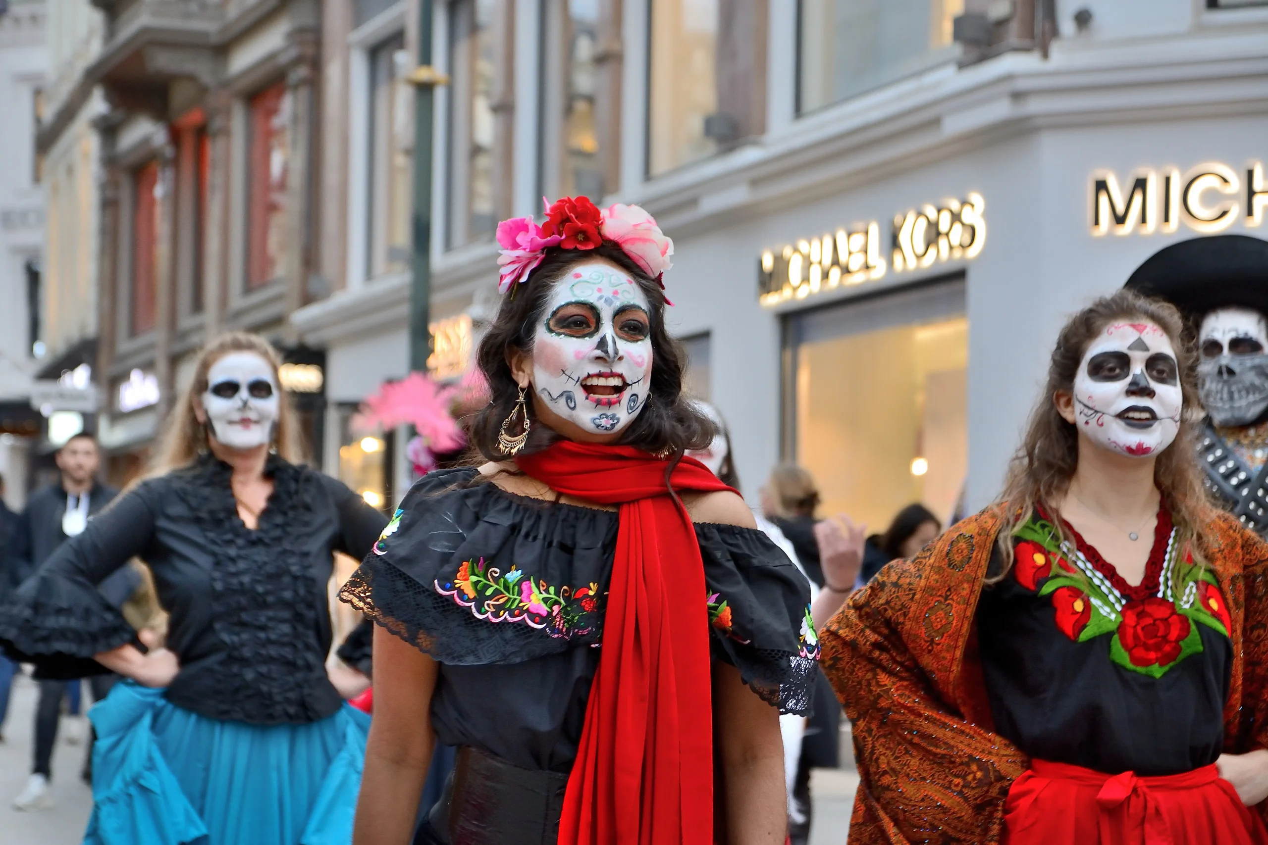 Read more about the article Day of the Dead: Honoring Spirits in Style