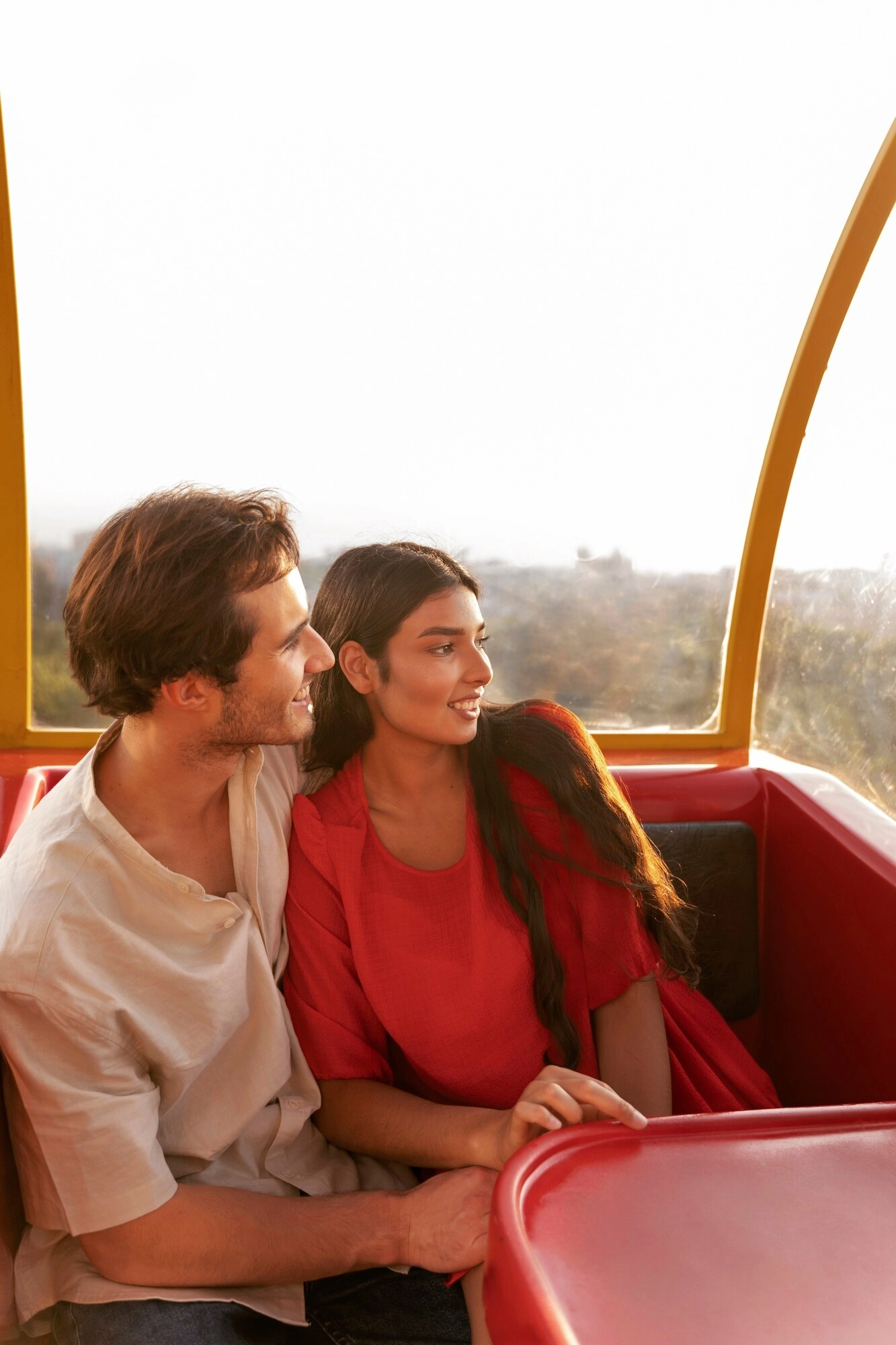 Read more about the article A Hot Air Balloon Ride Over Yarra Valley: Romance in the Australian Sky